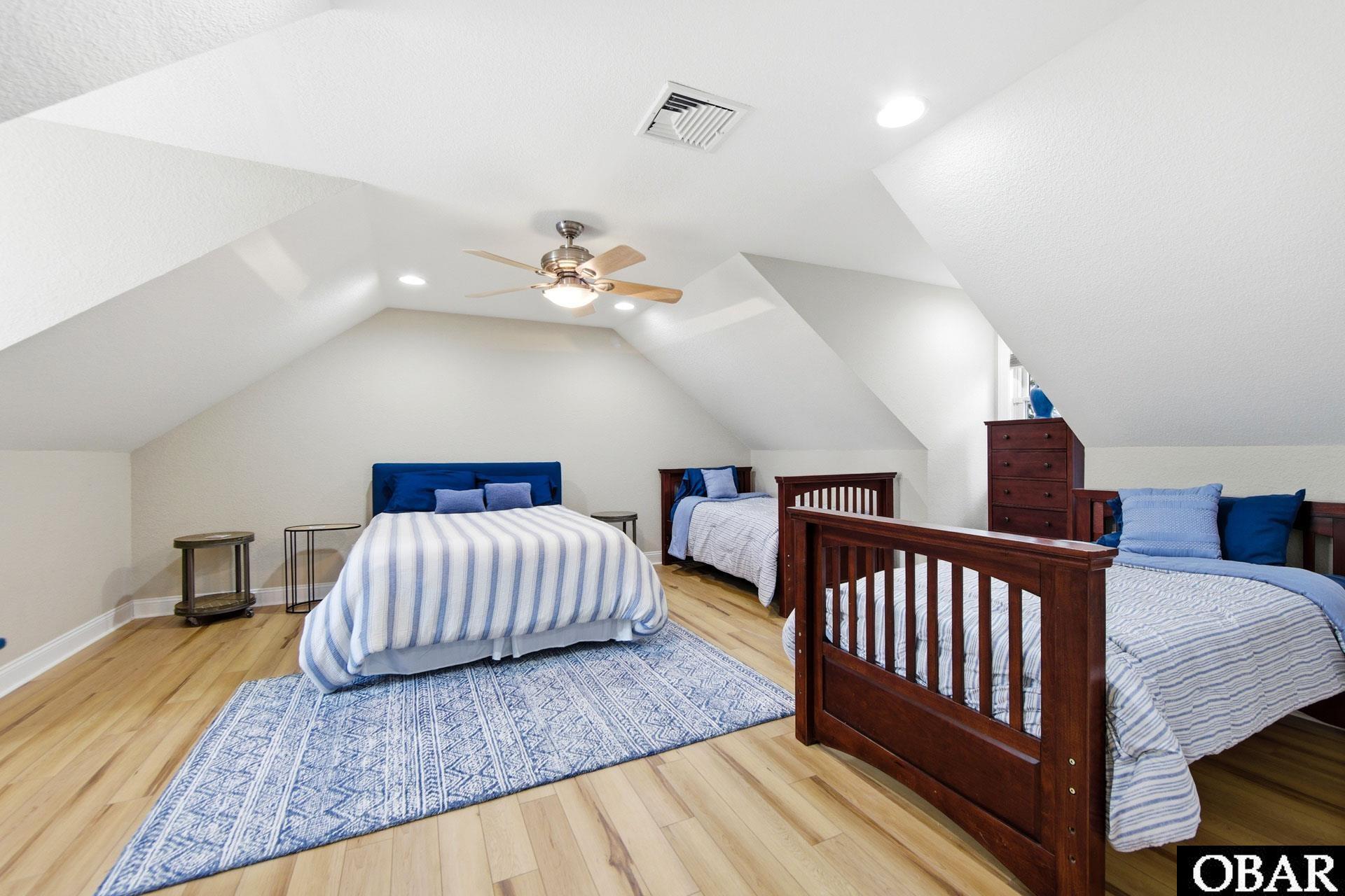 1044 Martins Point Road, Unit 11 Kitty Hawk, NC 27949 - Photo 36 of 50 6th Bedrm Private Bath