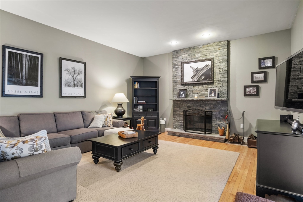 9 Danforth Lane Bolton, MA 01740 - Photo 14 of 42