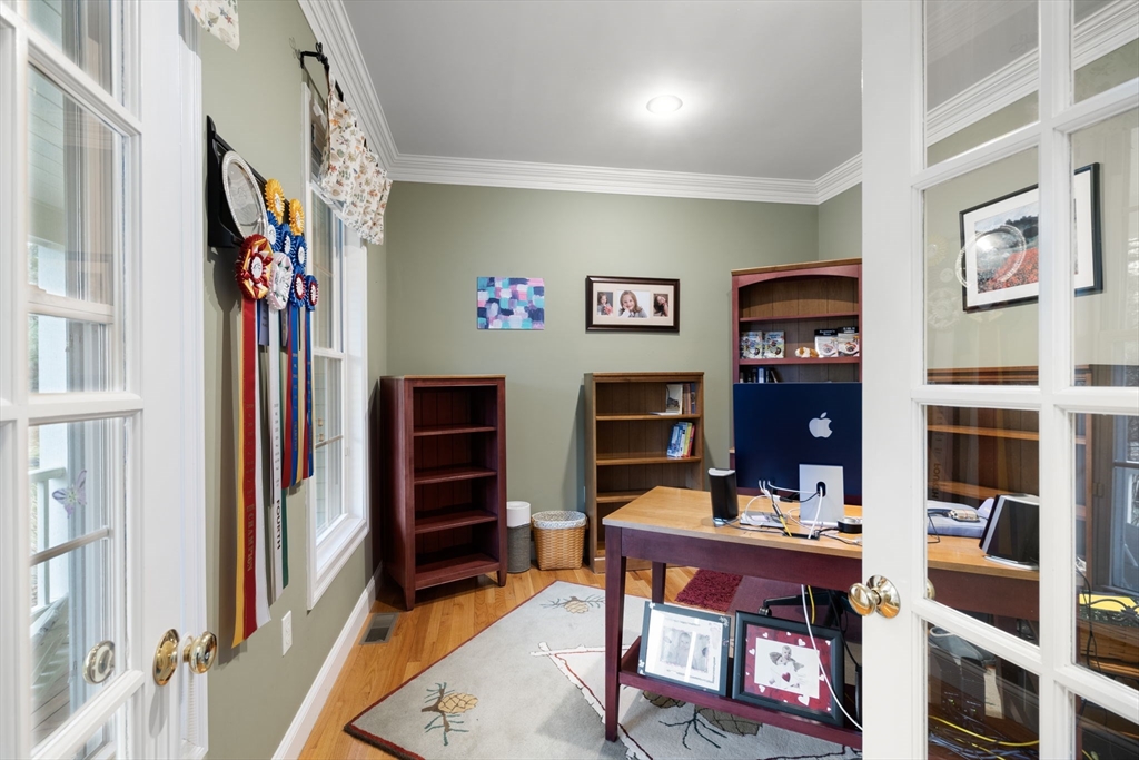 9 Danforth Lane Bolton, MA 01740 - Photo 16 of 42