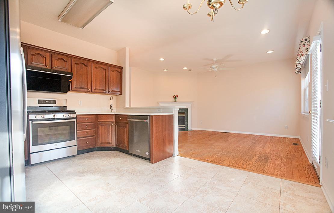 10 Manley Road Pennington, NJ 08534 - Photo 6 of 26