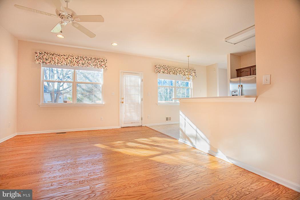 10 Manley Road Pennington, NJ 08534 - Photo 9 of 26