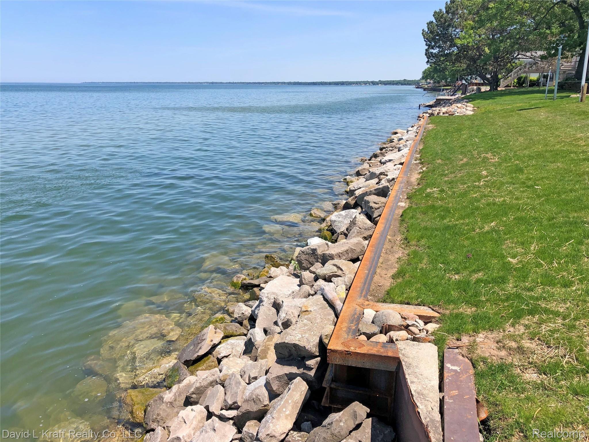 8684 Crescent Beach Road Pigeon, MI 48755 - Photo 3 of 23 8684CrescentBeachSeawall.jpg