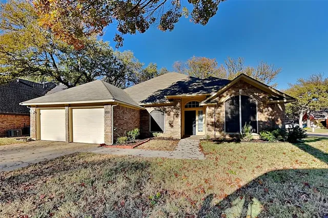 $2,500 | 2405 Rosedale Street, Highland Village, TX 75077
