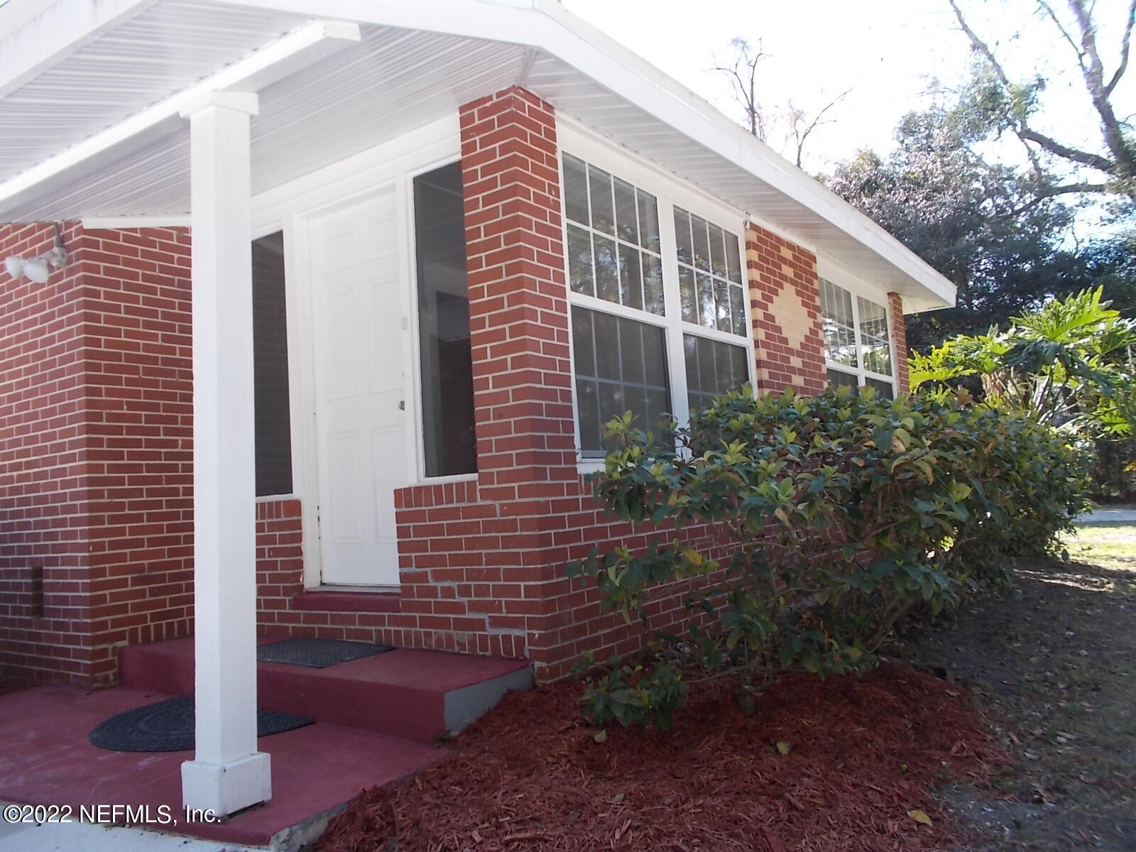 5738 Cruz Road Jacksonville, FL 32207 - Photo 2 of 22 Front Entry