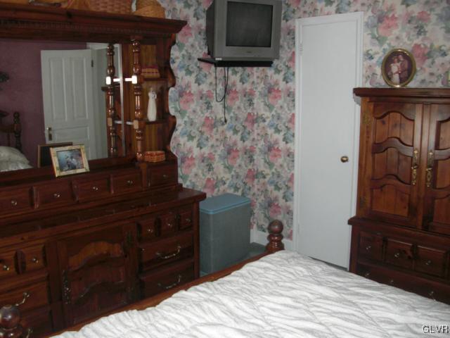 124 Chestnut Street Coplay, PA 18037 - Photo 14 of 16 Gallery Image 14