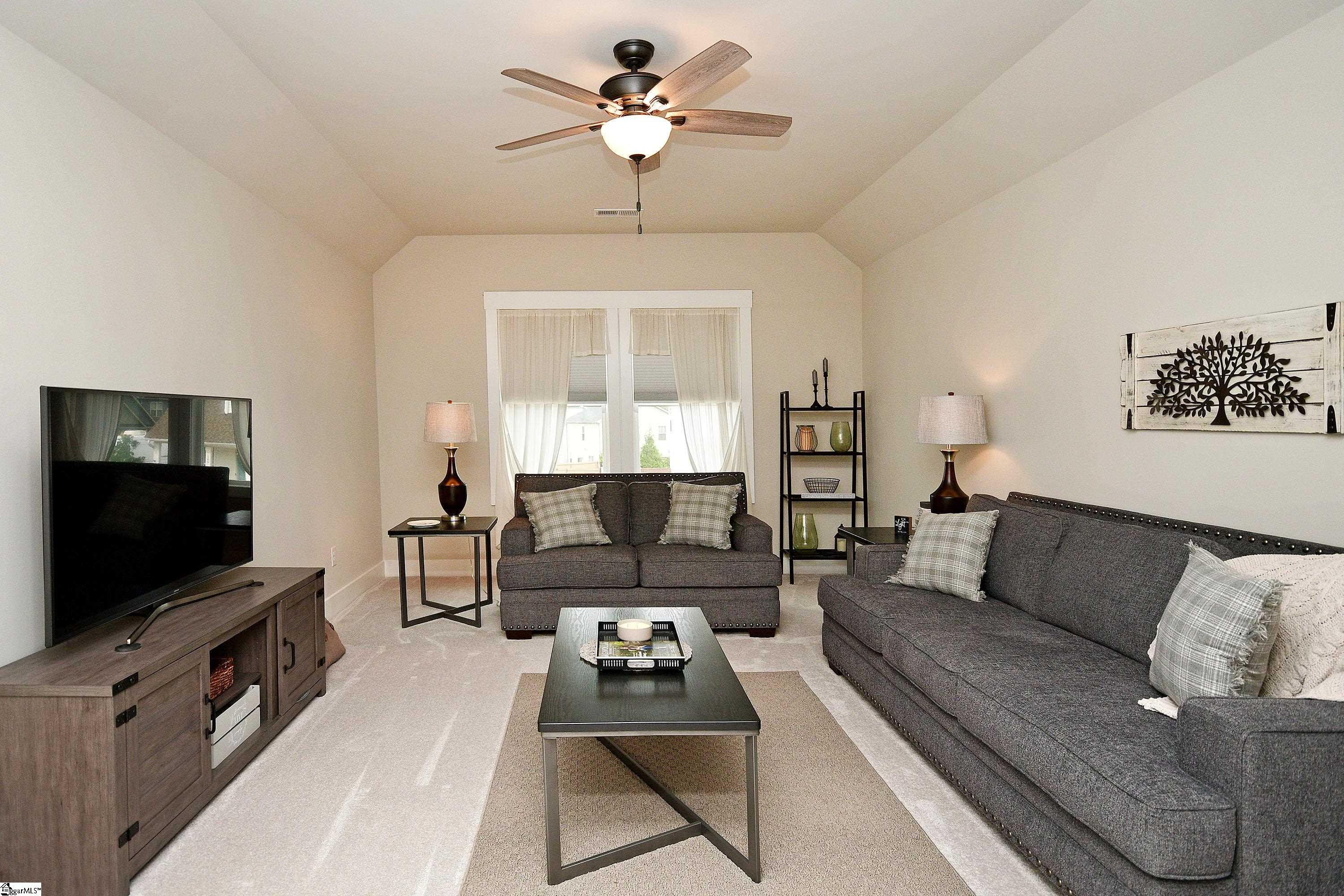 105 Foxbank Circle Greer, SC 29651 - Photo 3 of 30