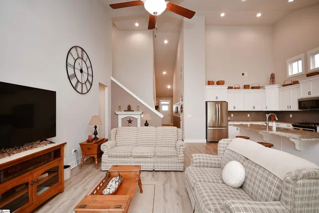 $390,000 | 105 Foxbank Circle, Greer, SC 29651