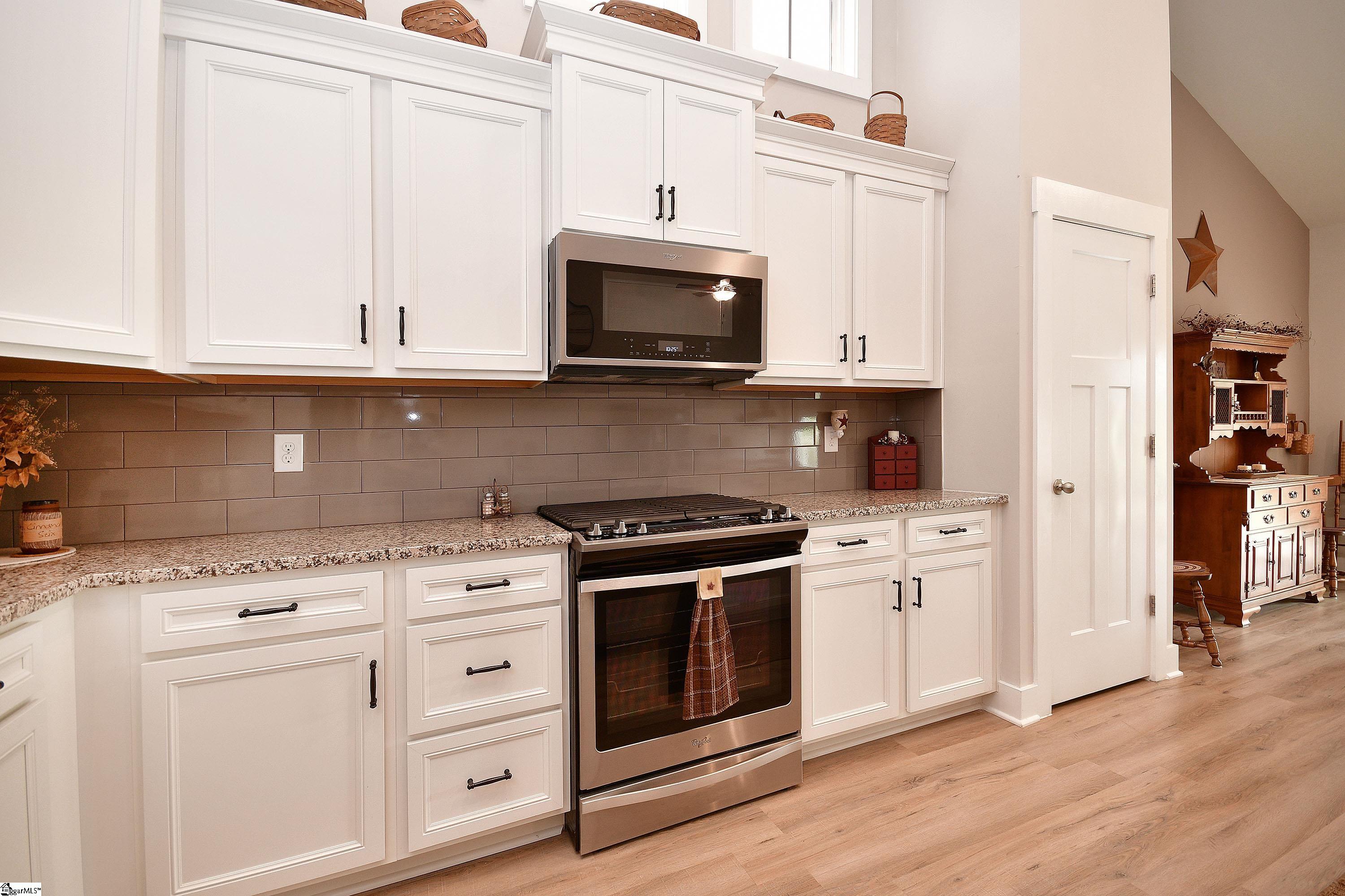 105 Foxbank Circle Greer, SC 29651 - Photo 9 of 30