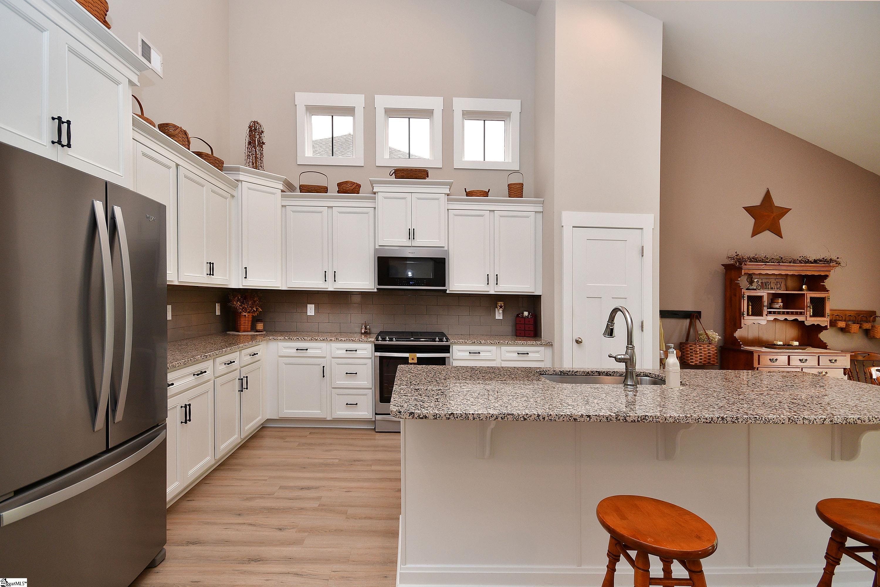 105 Foxbank Circle Greer, SC 29651 - Photo 10 of 30