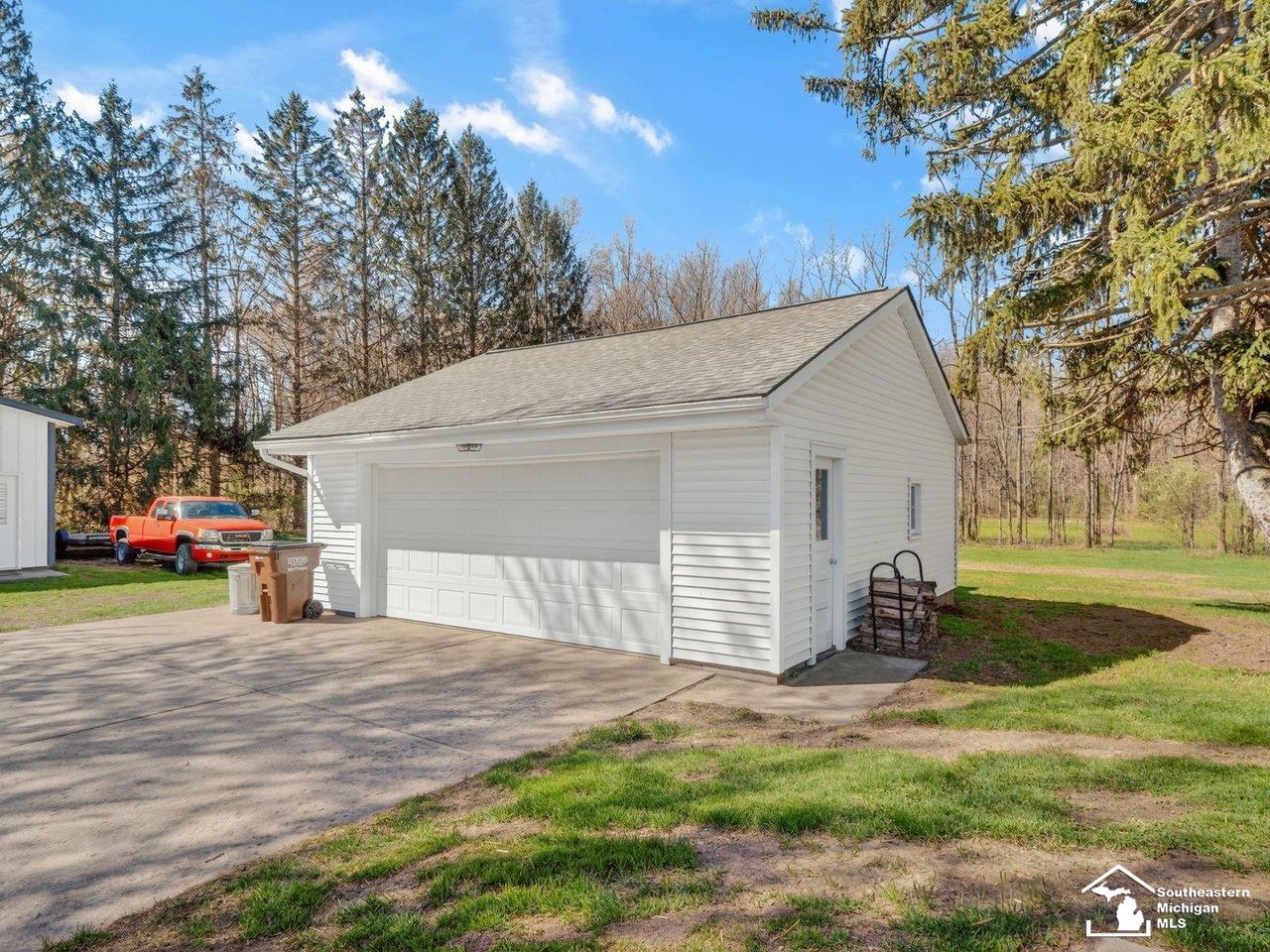 10757 Summerfield Road Temperance, MI 48182 - Photo 38 of 66