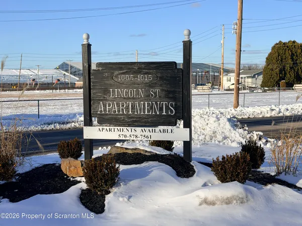 $1,499 | 1005-1015 Lincoln Street, Unit D2, Hazleton, PA 18201
