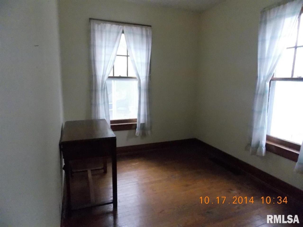 704 Hacker Street Buffalo, IA 52728 - Photo 4 of 10 Gallery Image 4