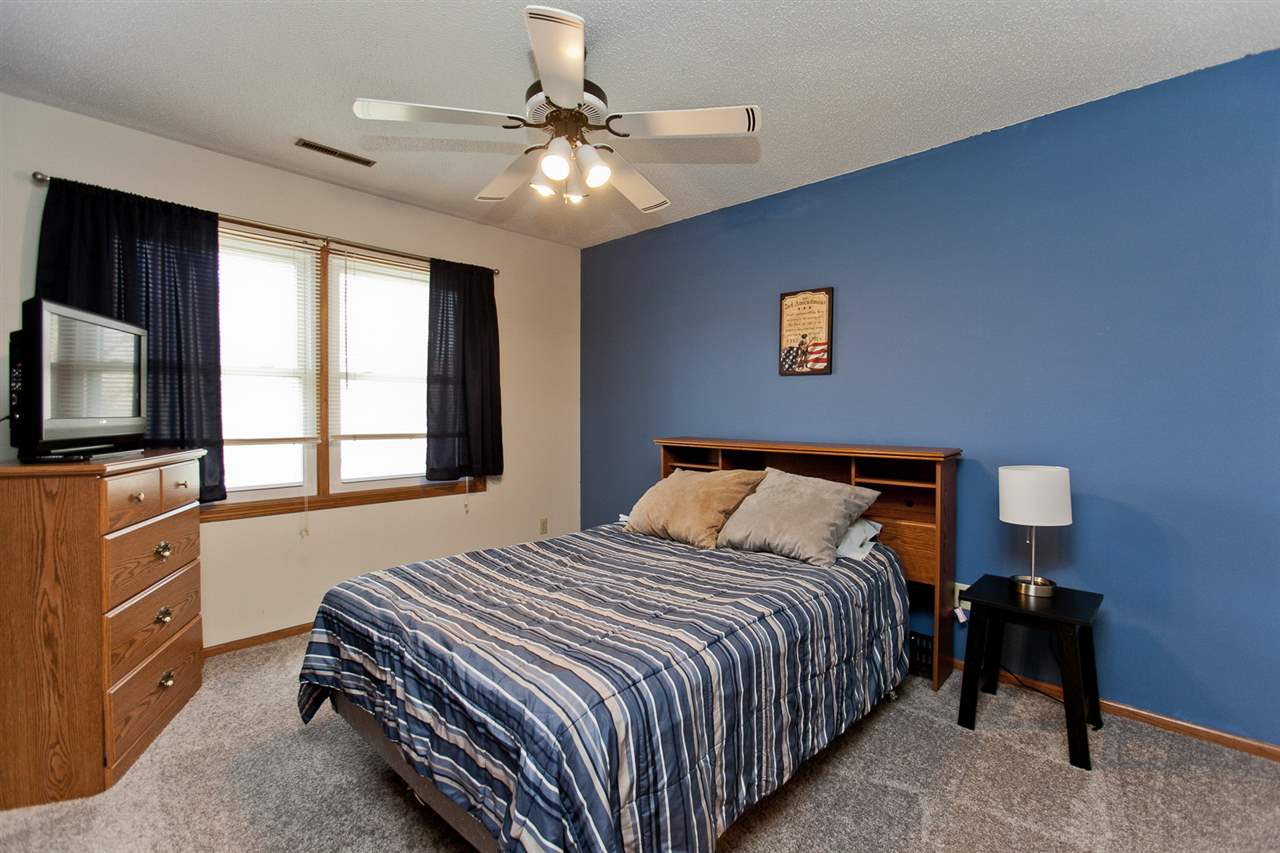 3625 Coppermill Road Northeast Cedar Rapids, IA 52402 - Photo 35 of 44 Gallery Image 35