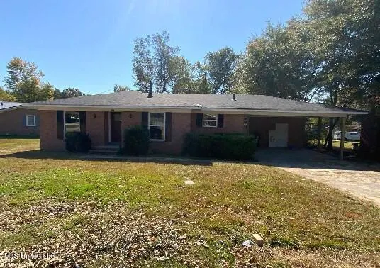 $179,900 | 737 Cox Avenue, Holly Springs, MS 38635