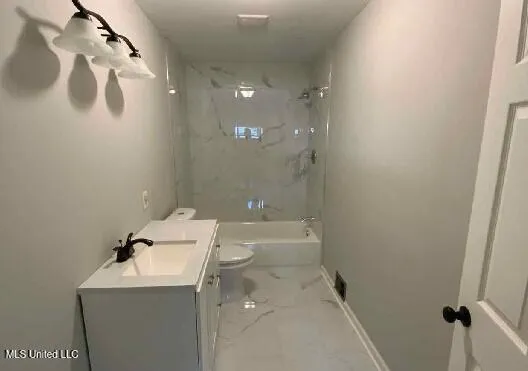 $179,900 | 737 Cox Avenue, Holly Springs, MS 38635