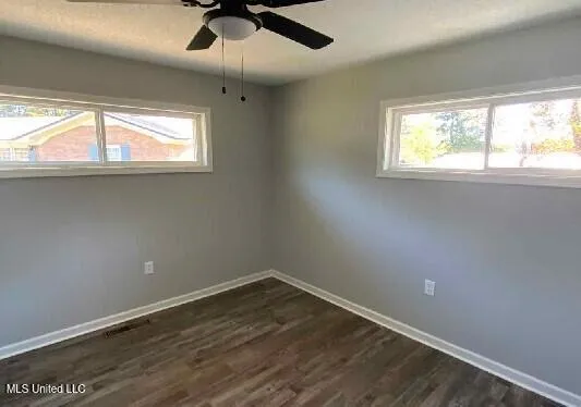 $179,900 | 737 Cox Avenue, Holly Springs, MS 38635