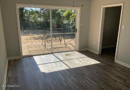 737 Cox Avenue Holly Springs, MS 38635 - Photo 10 of 11 Dining