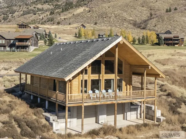 $1,050,000 | 32 Vly Vw Circle, Swan Valley, ID 83449