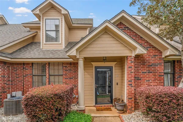 $275,000 | 26 Meadow Creek Drive, Bossier City, LA 71111