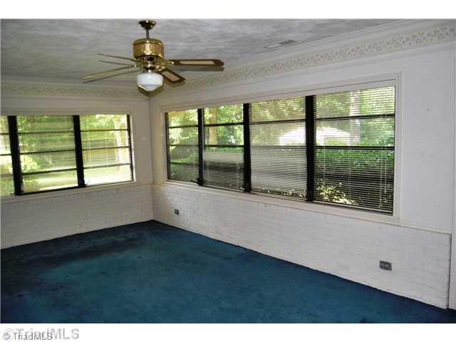 7976 Idols Road Clemmons, NC 27012 - Photo 6 of 14 Sunroom.