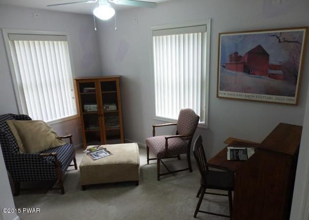 133 Oak Ridge Drive Milford, PA 18337 - Photo 6 of 12