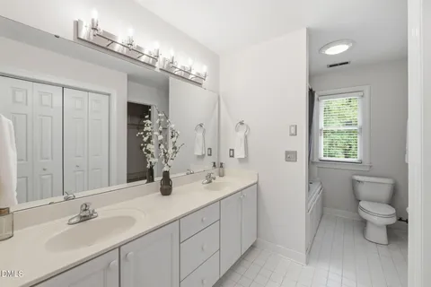$619,000 | 1615 Meadow Lane, Chapel Hill, NC 27516