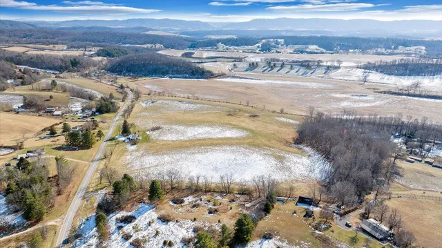 $415,000 | 1859 Fort Chiswell Road, Max Meadows, VA 24360