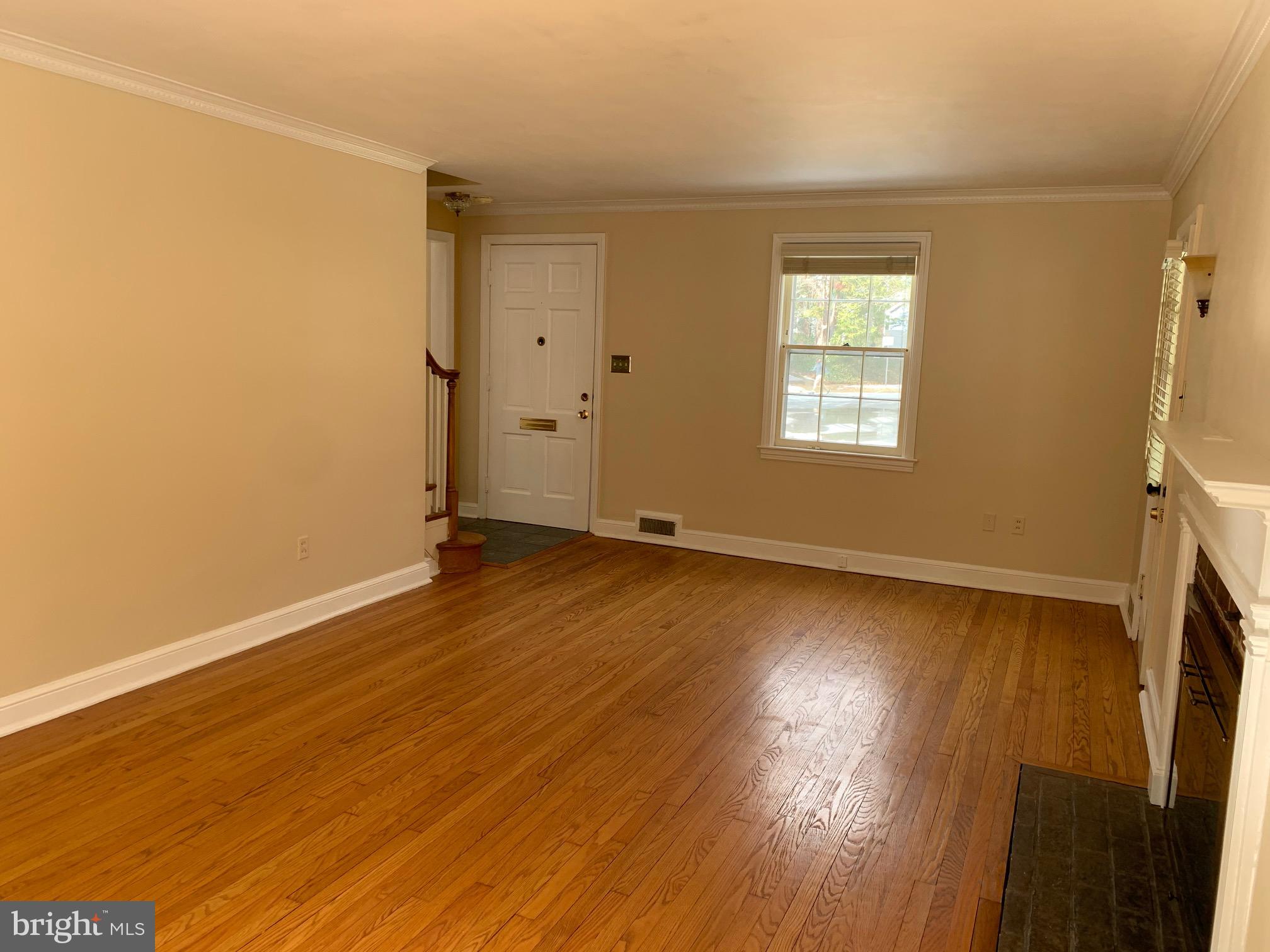 7807 Glenbrook Road Bethesda, MD 20814 - Photo 5 of 25 Living room has gleaming hardwood floors