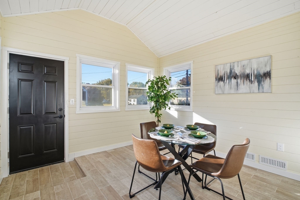 105 Denwall Drive Springfield, MA 01119 - Photo 14 of 29 a dining room with furniture and window