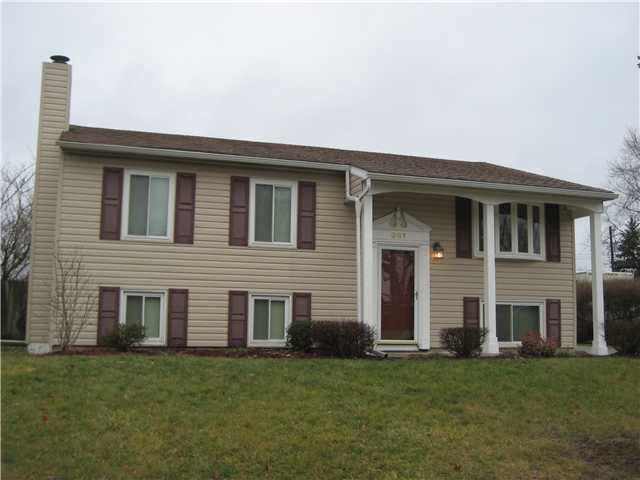 381 McCutcheon Road Columbus, OH 43230 - Photo 1 of 16 Gallery Image 1