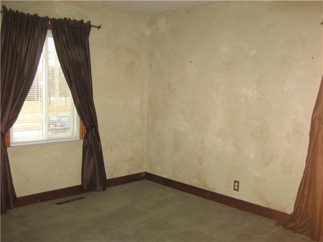 381 McCutcheon Road Columbus, OH 43230 - Photo 8 of 16 Gallery Image 8