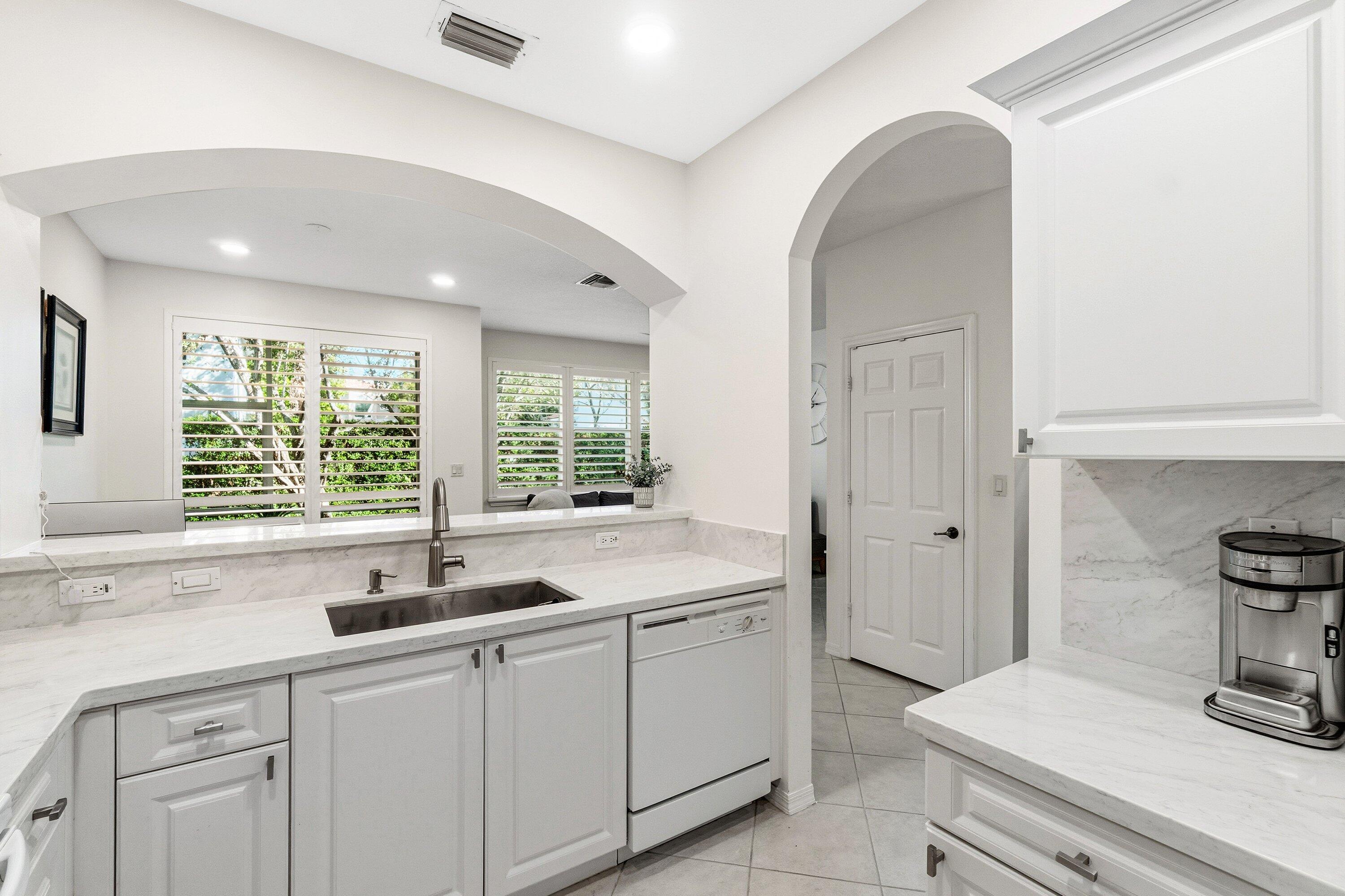 139 Coconut Key Lane Delray Beach, FL 33484 - Photo 12 of 42 019-139CoconutKeyLane-DelrayBeach-FL-334