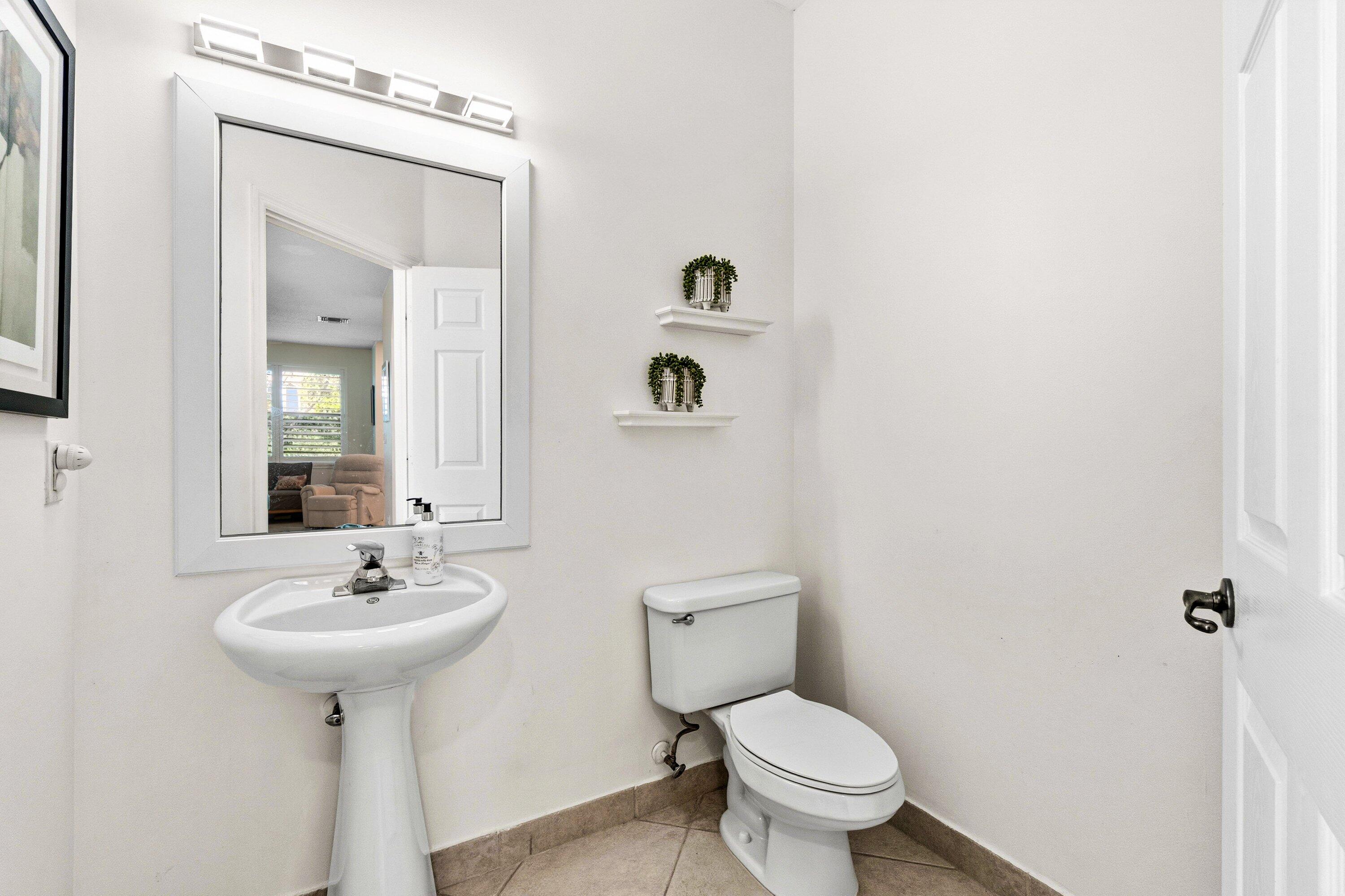 139 Coconut Key Lane Delray Beach, FL 33484 - Photo 15 of 42 006-139CoconutKeyLane-DelrayBeach-FL-334