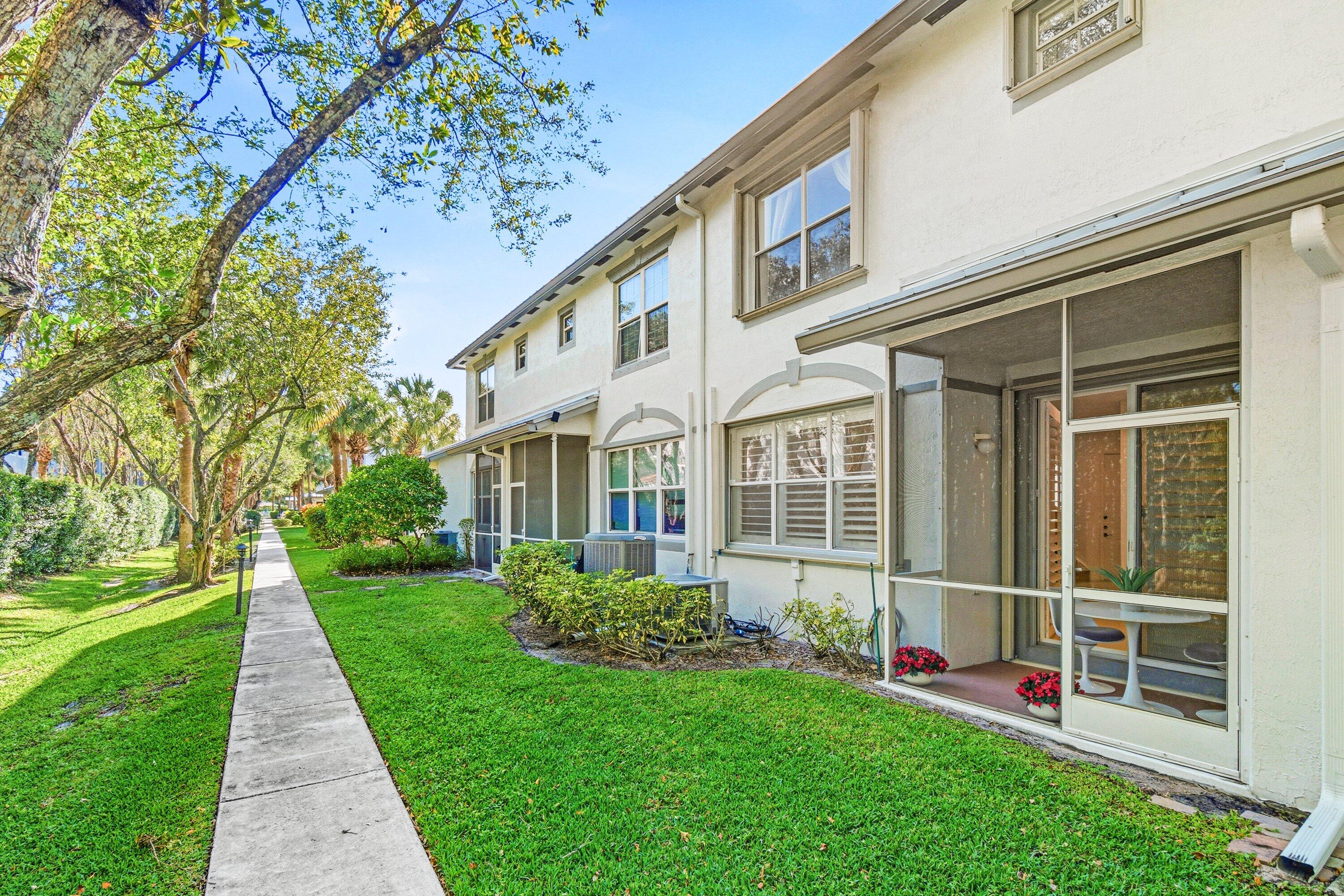 139 Coconut Key Lane Delray Beach, FL 33484 - Photo 34 of 42 038-139CoconutKeyLane-DelrayBeach-FL-334