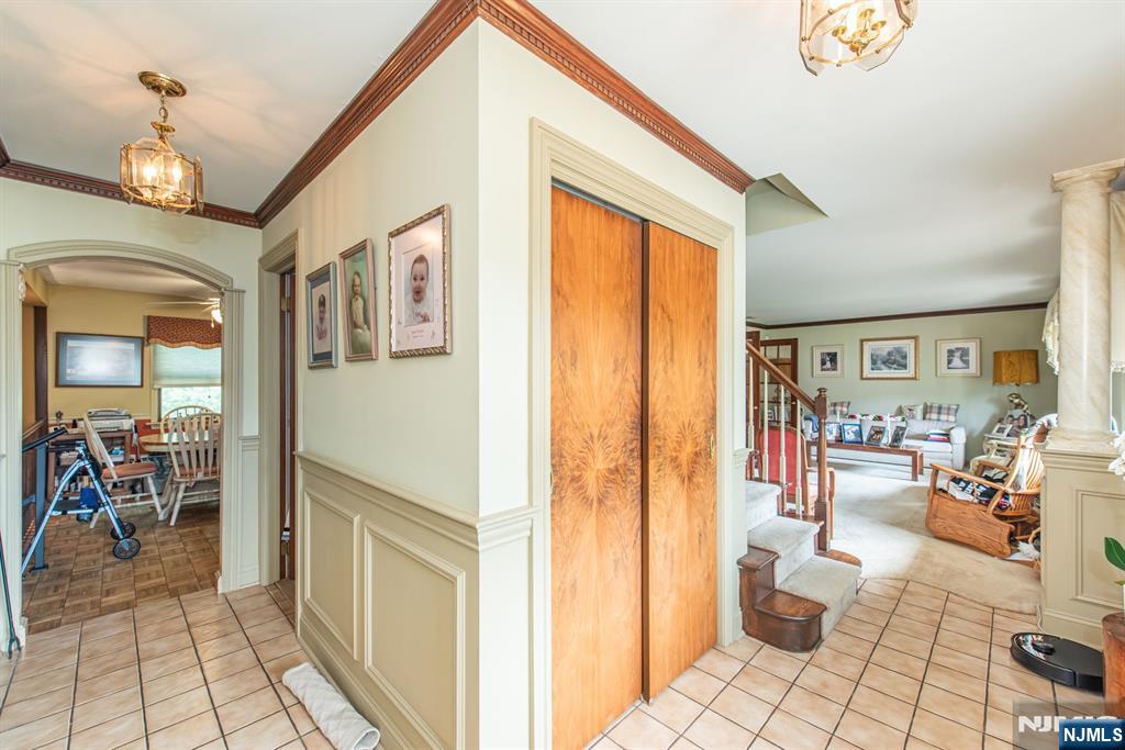 2 Rochambeau Road Pompton Plains, NJ 07444 - Photo 13 of 33 Gallery Image 13