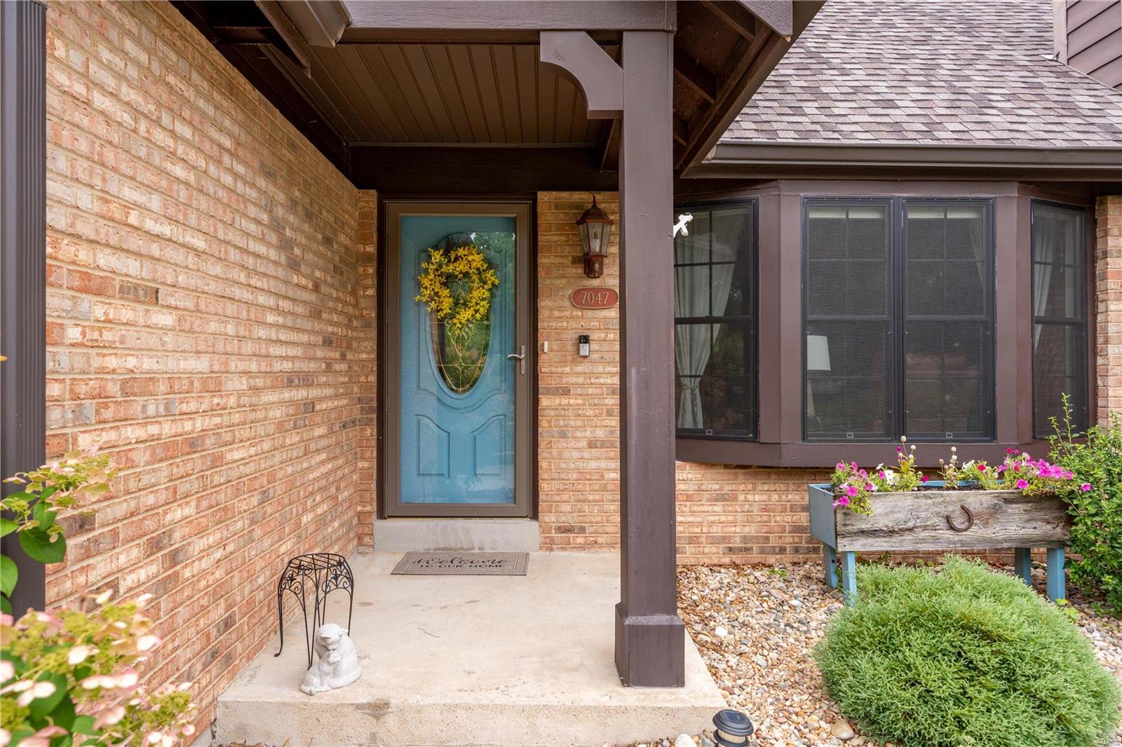 7047 Chalkstone Road St. Louis, MO 63129 - Photo 3 of 44 Gallery Image 3