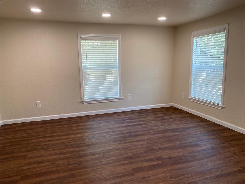 309 Hobson Street Weatherford, TX 76086 - Photo 2 of 14