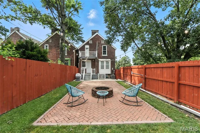 $219,900 | 3125 Potomac Street, St. Louis, MO 63118