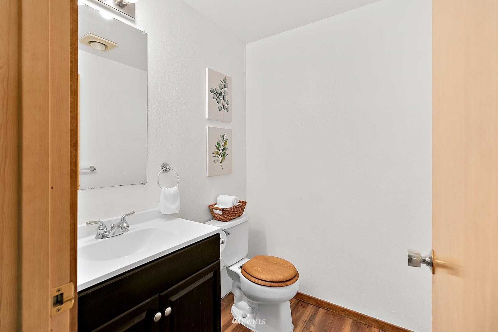110 Northeast Dogwood Road Belfair, WA 98528 - Photo 10 of 29 Gallery Image 10