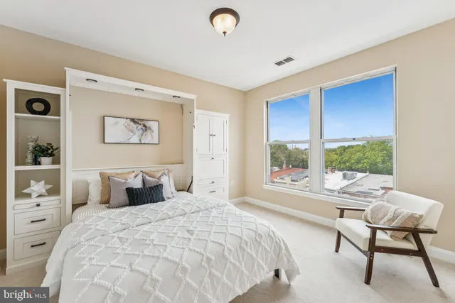 $599,900 | 1391 Pennsylvania Ave. Southeast, Unit 403, Washington, DC 20003