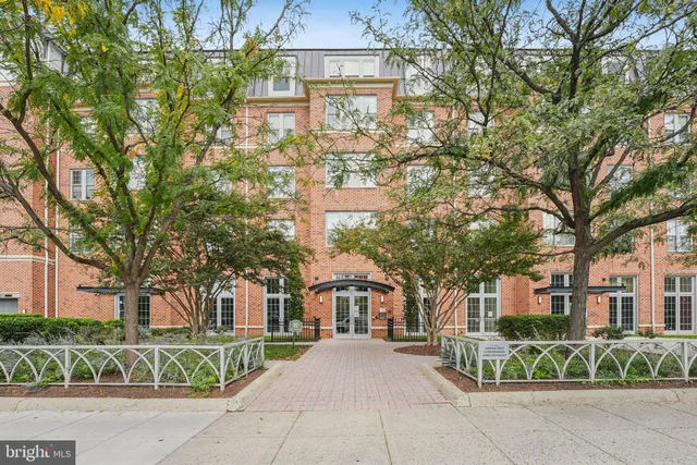 $599,900 | 1391 Pennsylvania Ave. Southeast, Unit 403, Washington, DC 20003