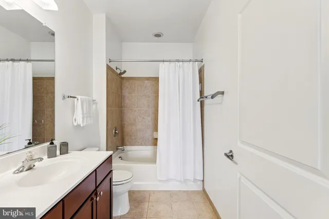 $599,900 | 1391 Pennsylvania Ave. Southeast, Unit 403, Washington, DC 20003
