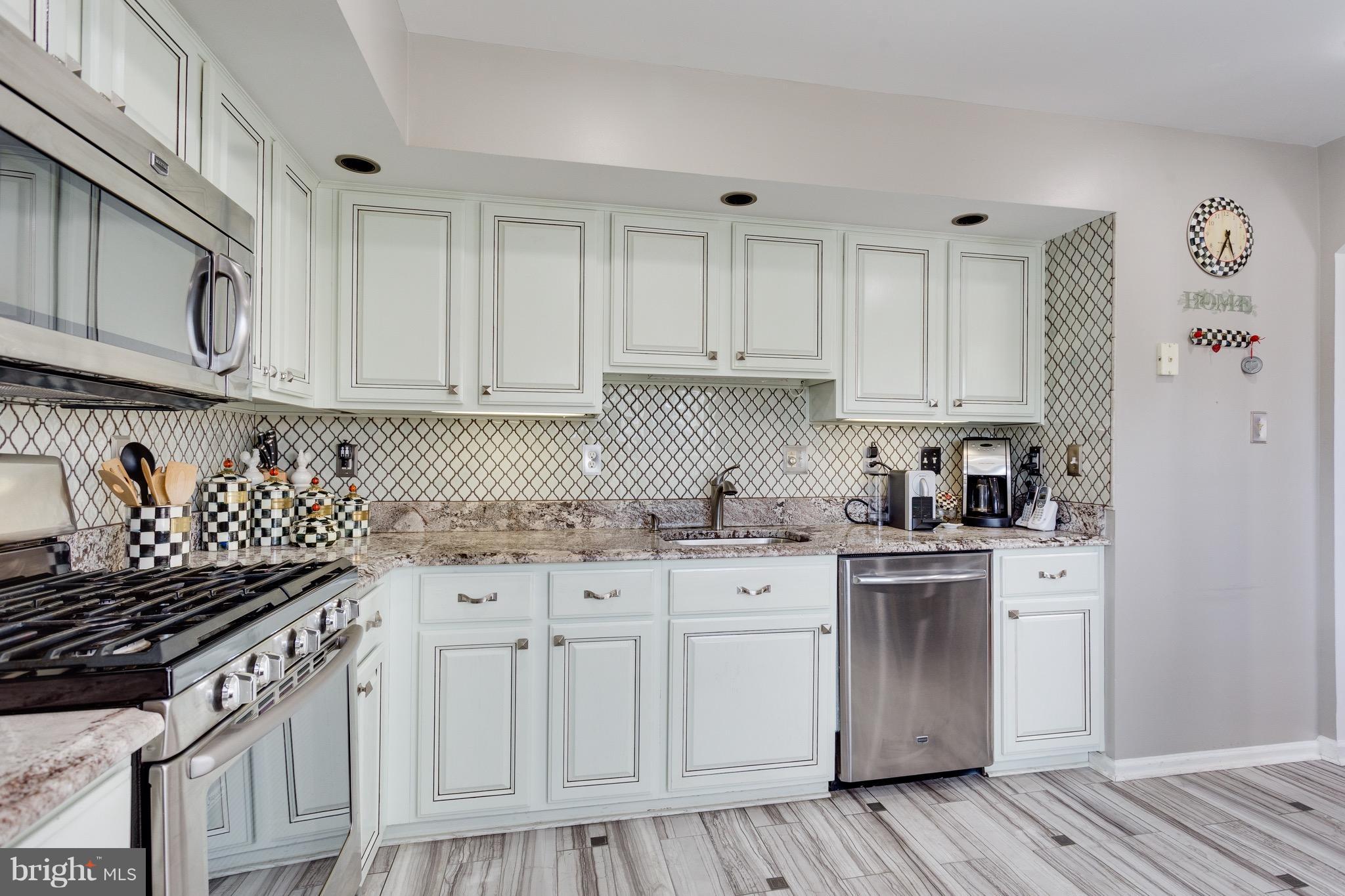 8607 Beech Hollow Lane Springfield, VA 22153 - Photo 3 of 26 Kitchen