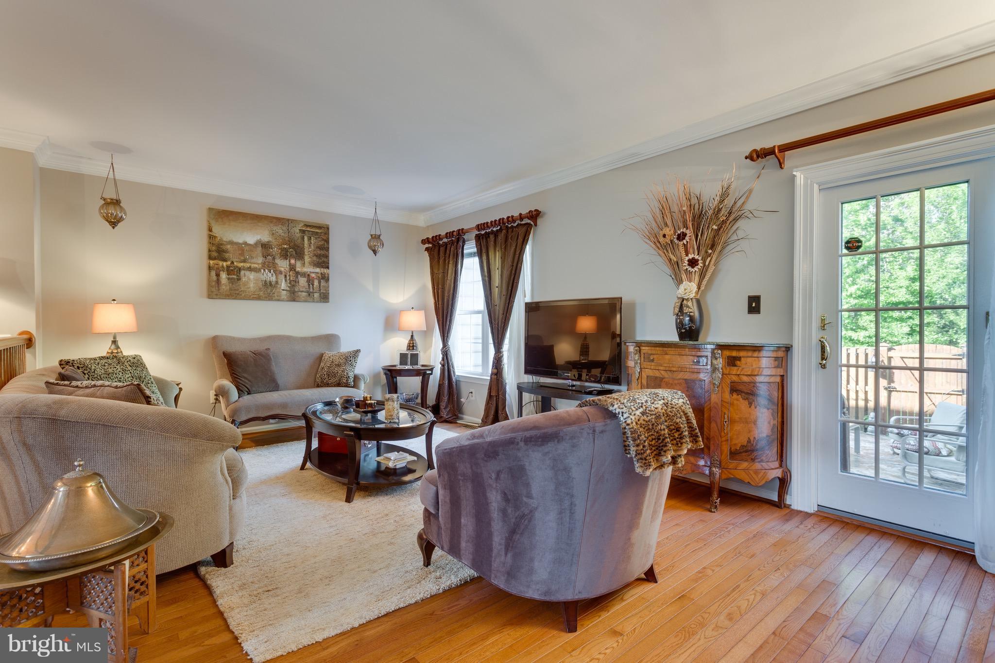 8607 Beech Hollow Lane Springfield, VA 22153 - Photo 9 of 26 Family Room