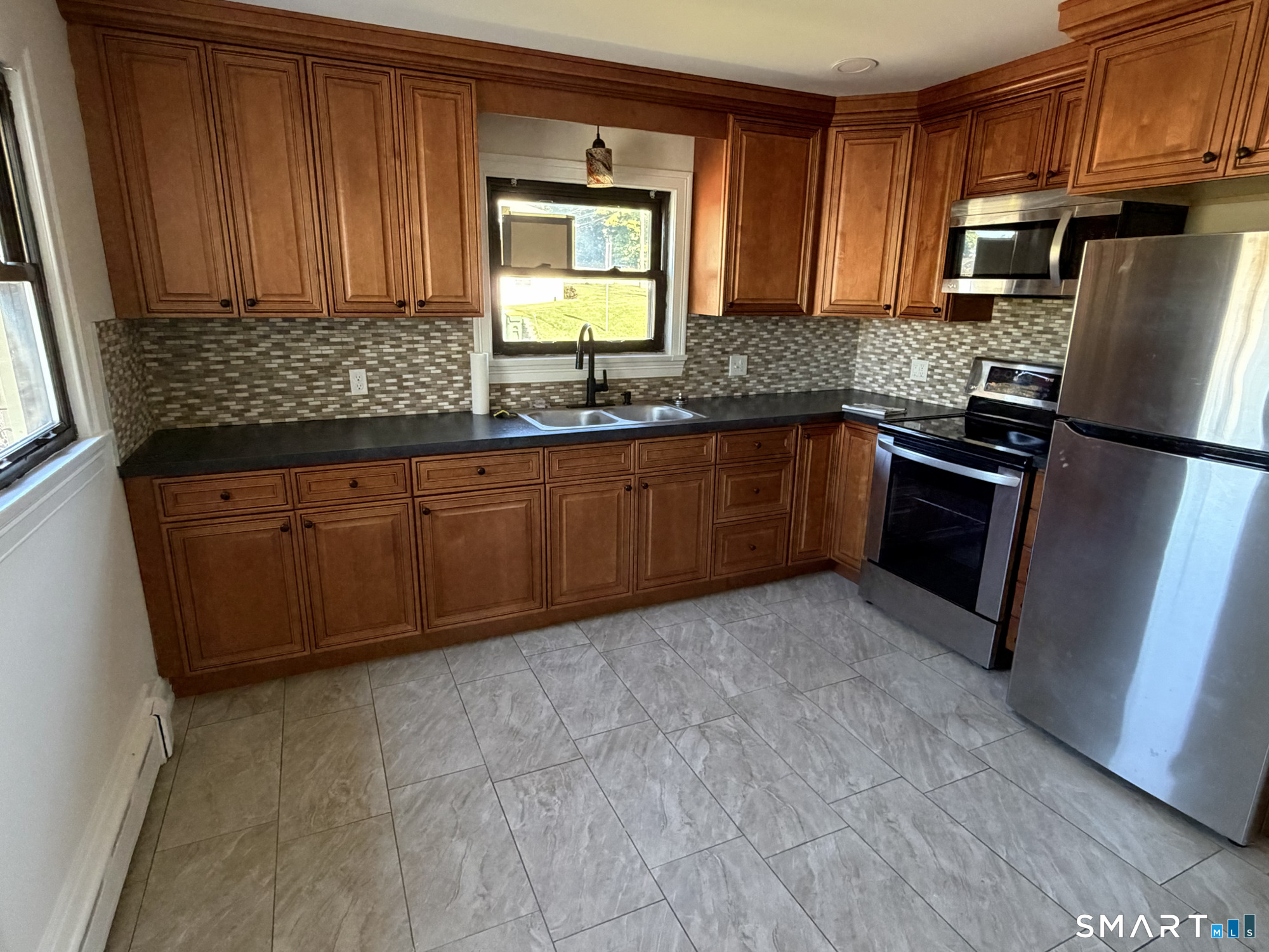 178 Spring Lake Road Waterbury, CT 06706 - Photo 7 of 13 Gallery Image 7