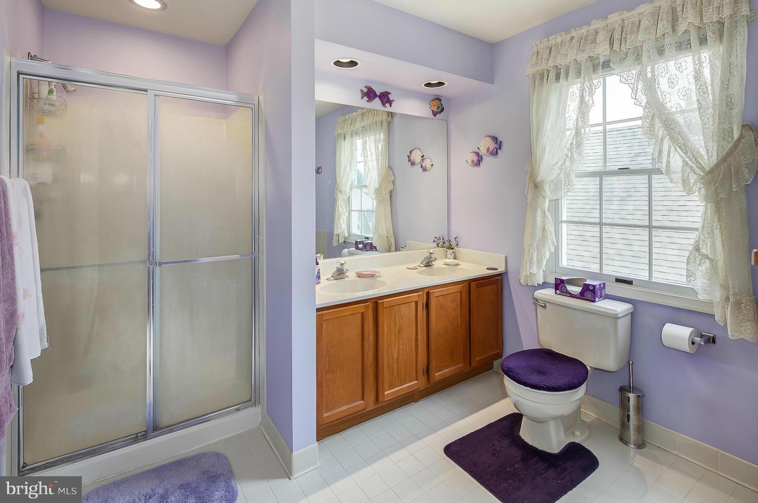 13912 Riding Loop Drive North Potomac, MD 20878 - Photo 18 of 30 Bath (Master)
