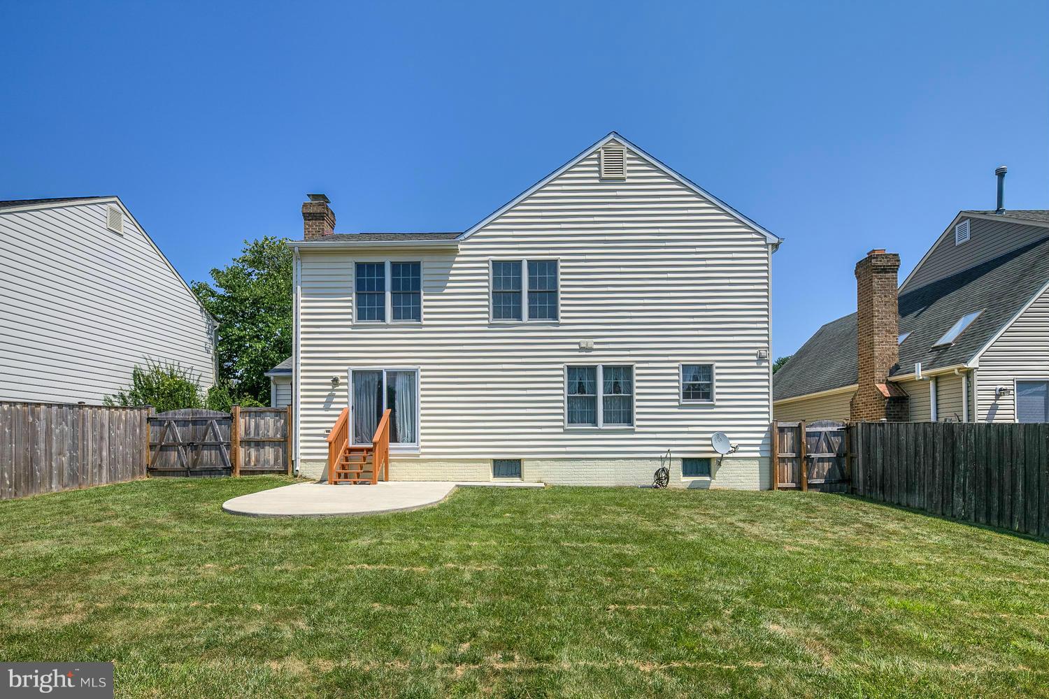 13912 Riding Loop Drive North Potomac, MD 20878 - Photo 28 of 30 Exterior (Rear)