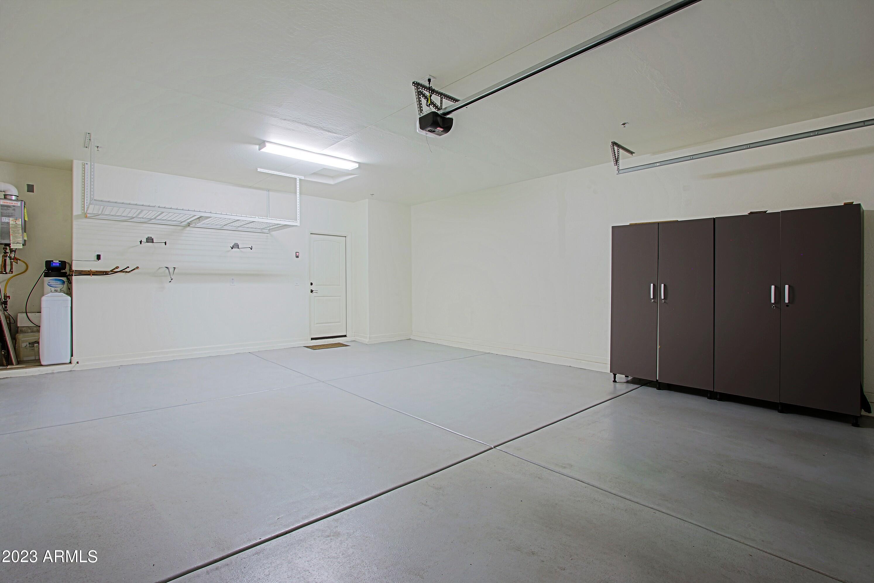 18004 East Silver Sage Lane Rio Verde, AZ 85263 - Photo 45 of 92 Garage