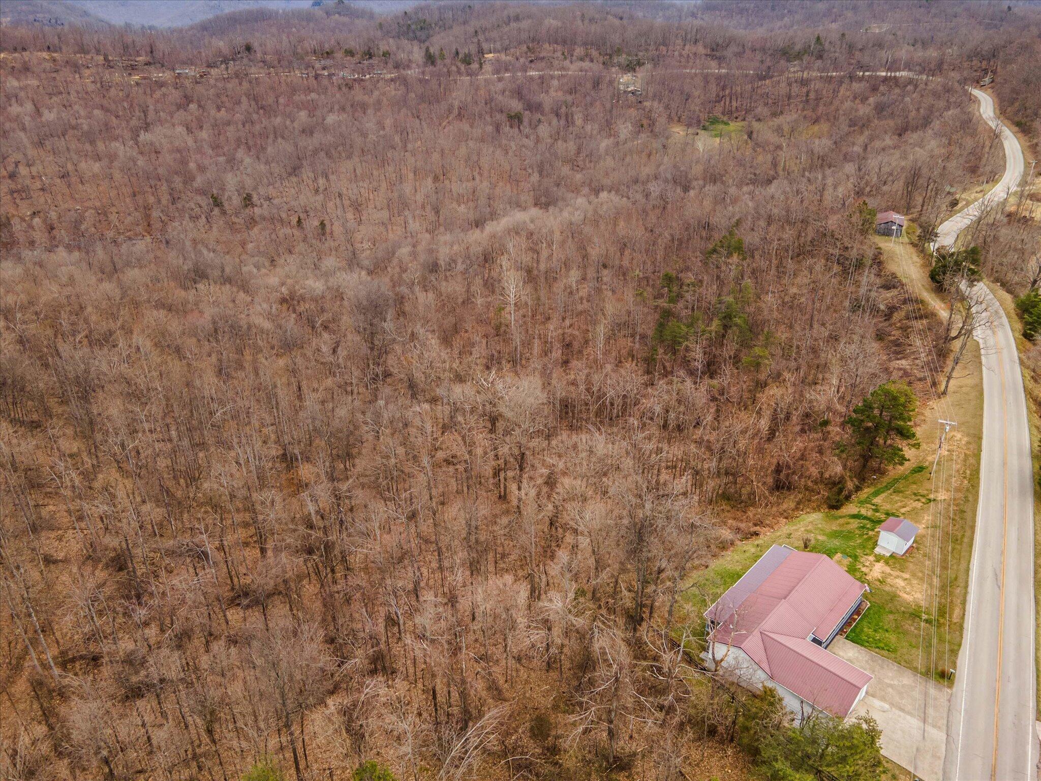 9260 McKee Road Irvine, KY 40336 - Photo 21 of 35 01-DJI_0396