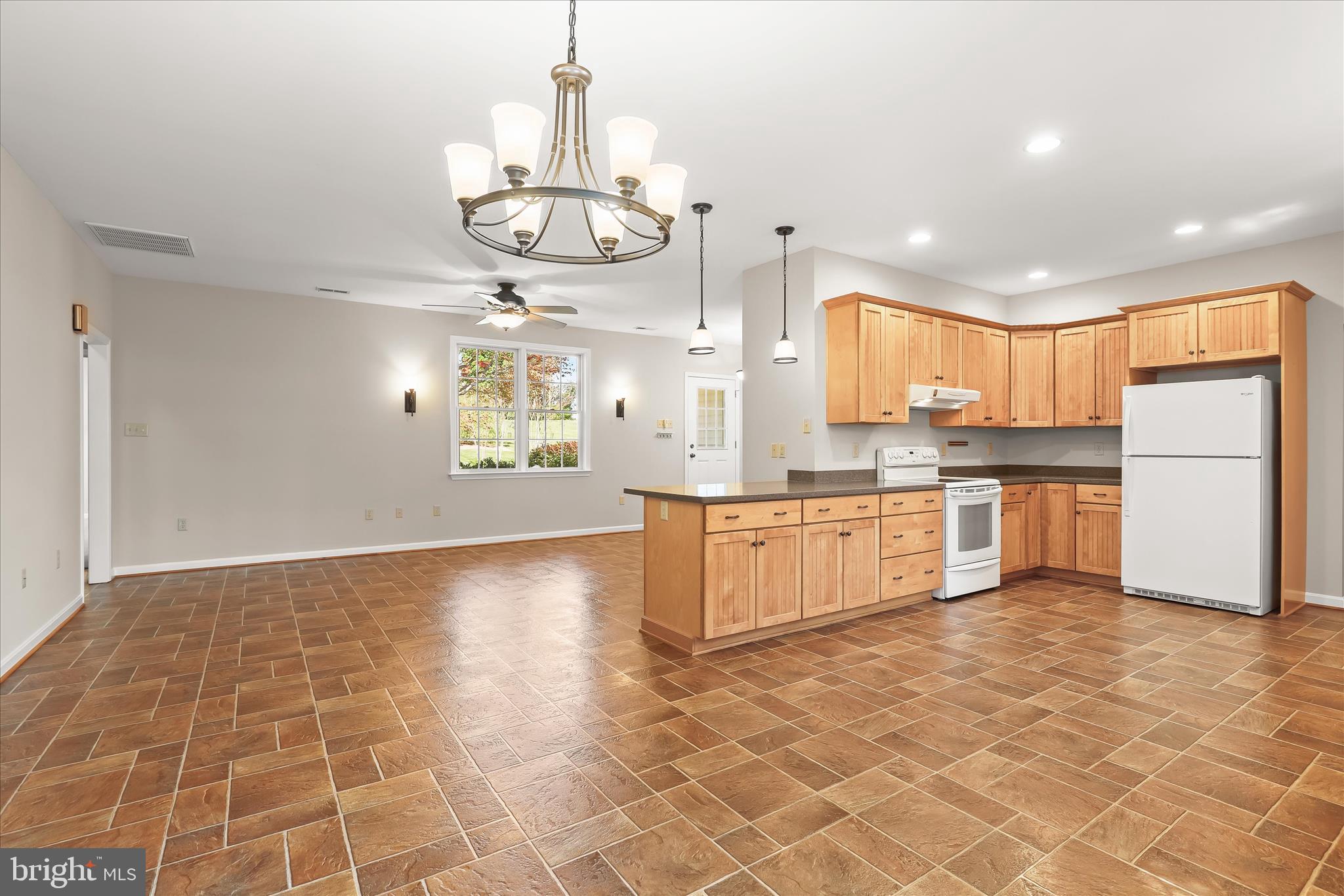 2616 Quebec School Road Middletown, MD 21769 - Photo 48 of 133 Kitchen - Living Rooms
